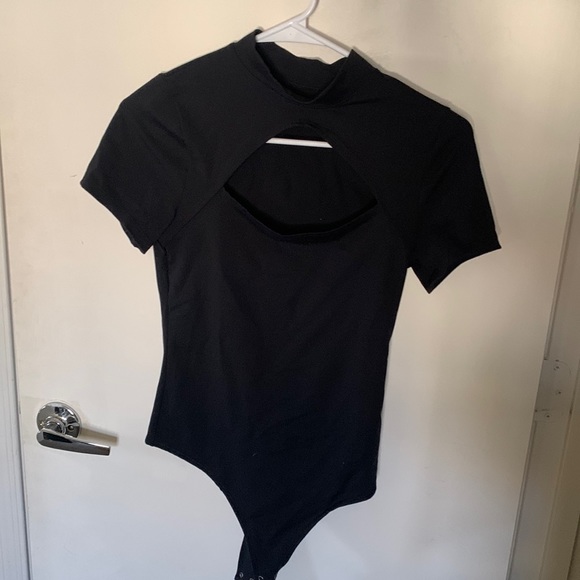 Abercrombie & Fitch Tops - Abercrombie and Fitch cut out t shirt bodysuit
